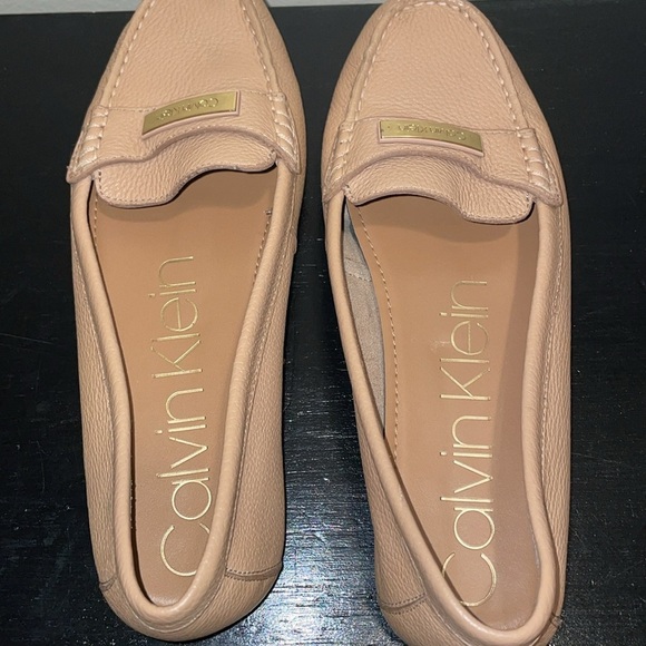 Anthropologie Calvin Klein Leta Leather Flats/Slip Ons. Size 9. Rubber Soles - Picture 10 of 13